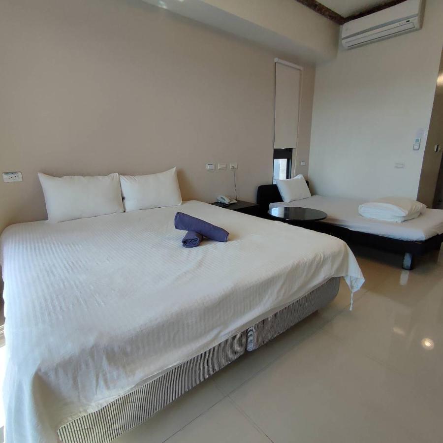 Hotel 墾丁秋莊會館 附限量停車位 不保證有位置 無法事先預留 背包房無車位 預訂後記得加line聯繫 à Heng-ch'un Extérieur photo